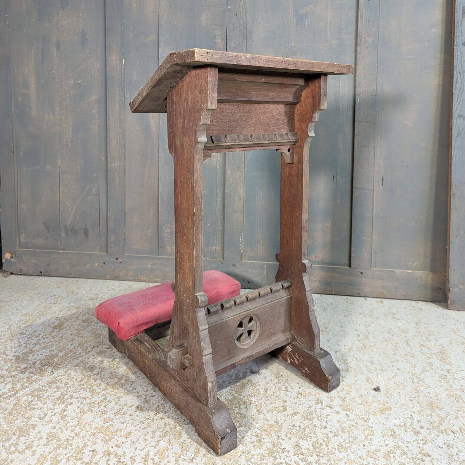 Prayer Desks, Prie Dieux & Kneelers - Antique Church Furnishings