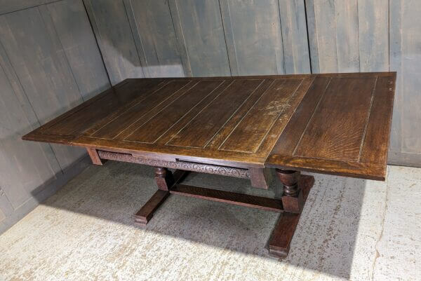Larger Size Classic Baluster Leg Oak 1930's Draw Leaf Table