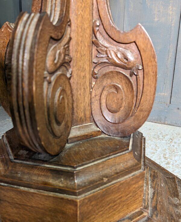 Very Fine Vintage Carved Oak Pedestal Lectern in Mid-Century Baroque Style