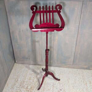 Electric Mahogany Music Stand / Adjustable Lectern