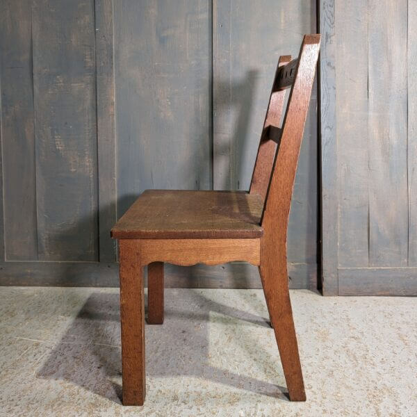 Unusual & Attractive Vintage Arts & Crafts Style Oak Church Clergy Chair