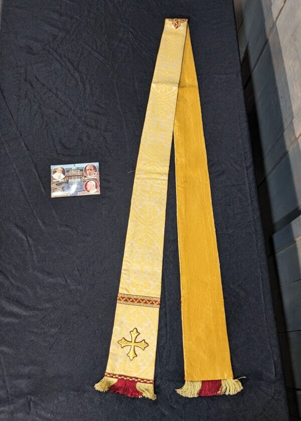 Cream/Burgundy Damask Stole with Yellow Lining Orphreys & Crosses