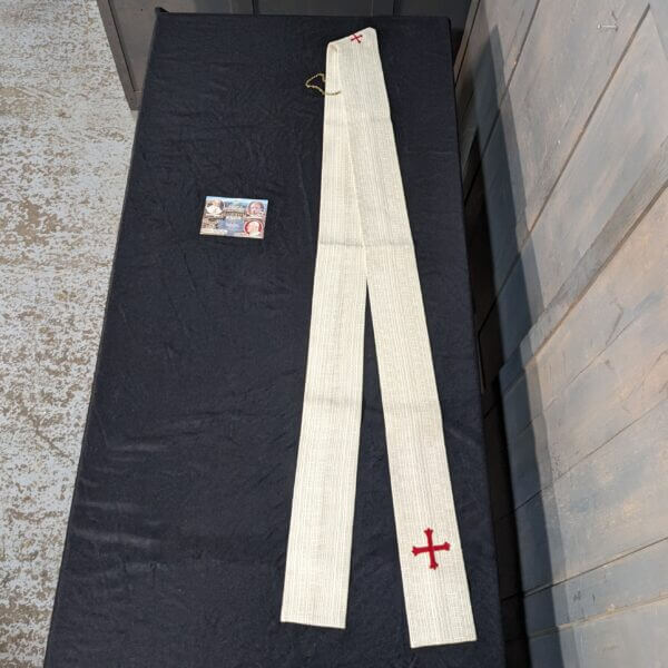 Long & Wide White Linen Stole with Chain & Red Fleury Cross