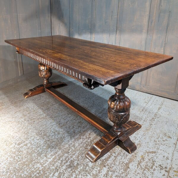 Good Quality 17th Century Style Carved Oak 8 Seater Refectory Table