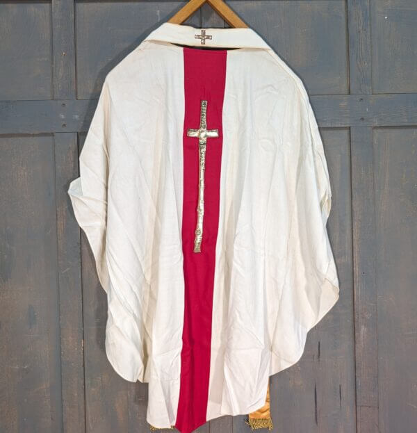 Vanpoulles 1960's Vintage Simple White & Red Linen Unlined Chasuble & Stole with Gold Crosses