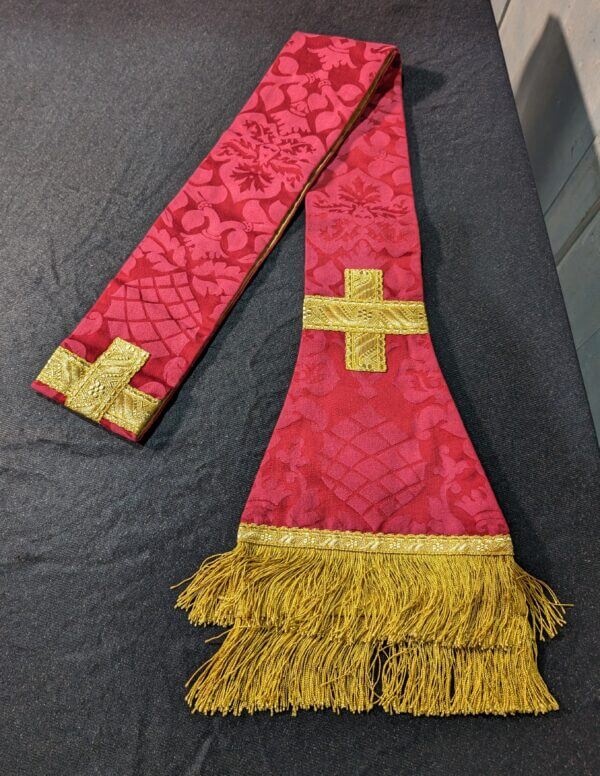 Long Contemporary Quality Watts & Co Red and Gold Stole
