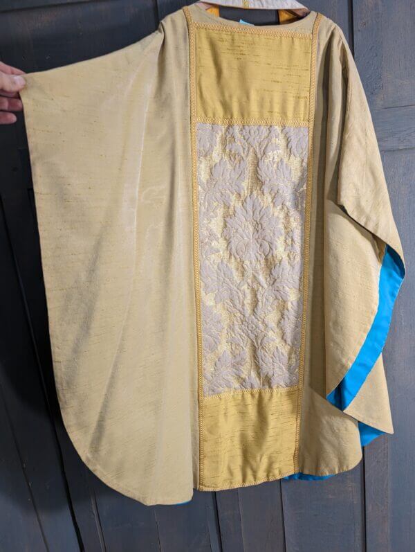 Yellow & Gold Silk Contemporary Chasuble with Stole & Blue Lining