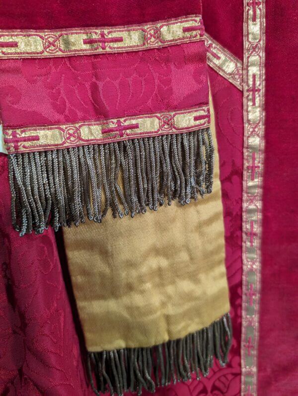 Very Nice 1950's/60's Vintage Red Silk Damask & Velvet Chasuble with Red Gold Orphreys & Matching Stole