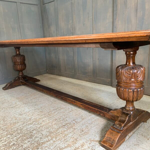 Large Fine Vintage Carved Baluster Leg Oak Dining Table