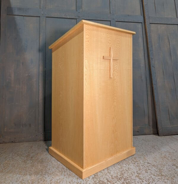 Medium Size Modern Oak & Veneer Church Reading Desk Lectern Ambo with Cross