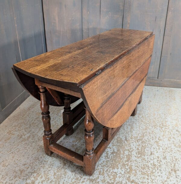 Excellent Colour 18th Century Oak Gateleg Table with Long Drawer