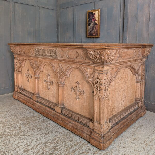 Very Good Quality Carved Antique Gothic Oak Church Altar from Eltham URC