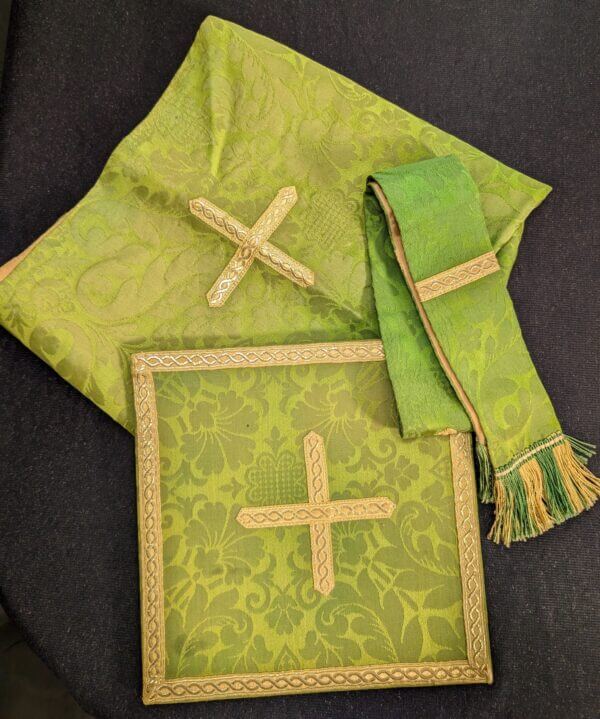 Graduated Green Damask Silk Classic Chasuble with Stole Maniple Burse & Veil 'Y' Design Gold Orphreys