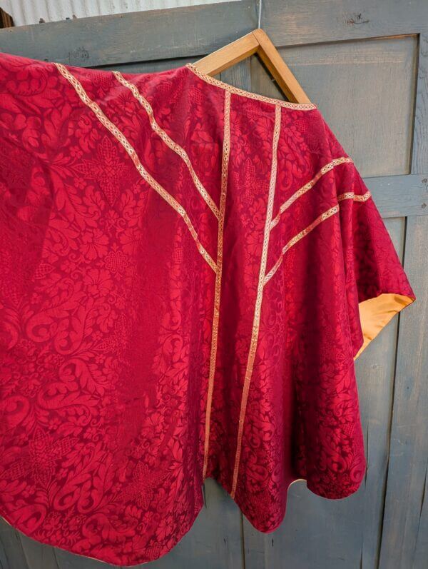 Lovely Red Silk Damask Chasuble with Gold Orphreys Maniple Burse & Stole