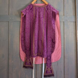 1950's Vintage Unusual Purple Silk with Pink Lining Chasuble with Stole