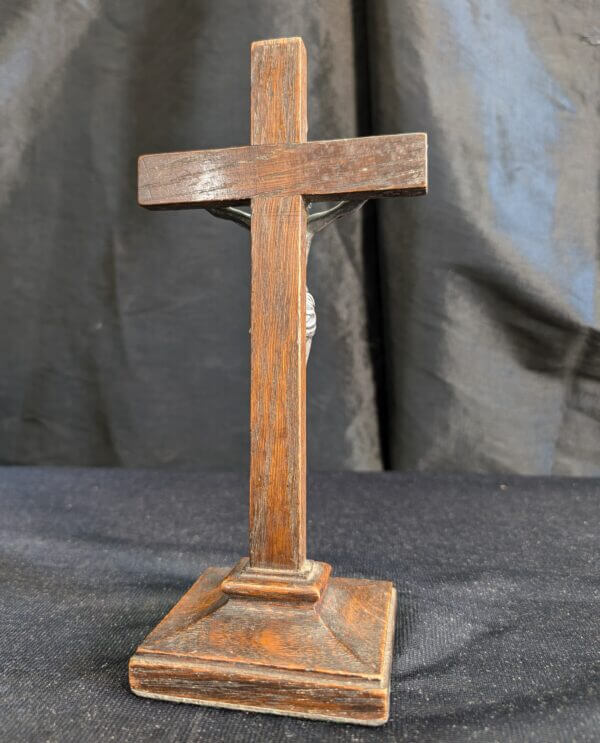 1922 Hallmarked Solid Silver & Oak Excellent Quality Small Antique Table Crucifix