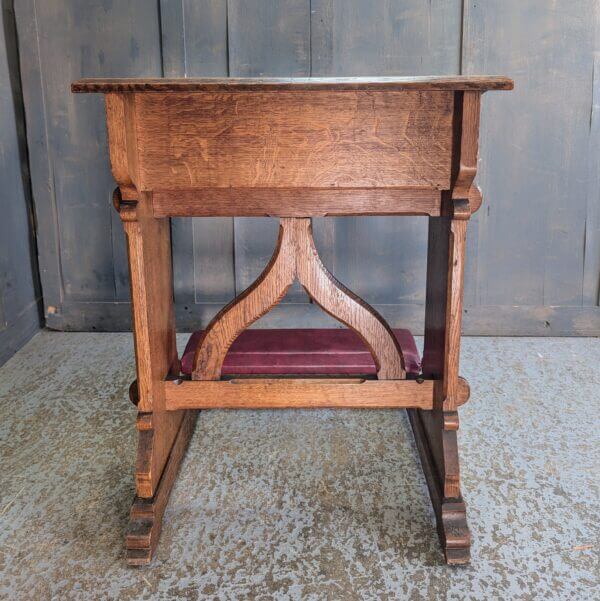 Handsome 1930's Vintage Oak Double Stretcher Simple Gothic Prayer Desk Prie Dieu from Oxford Oratory