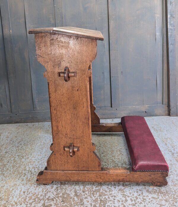 Handsome 1930's Vintage Oak Double Stretcher Simple Gothic Prayer Desk Prie Dieu from Oxford Oratory