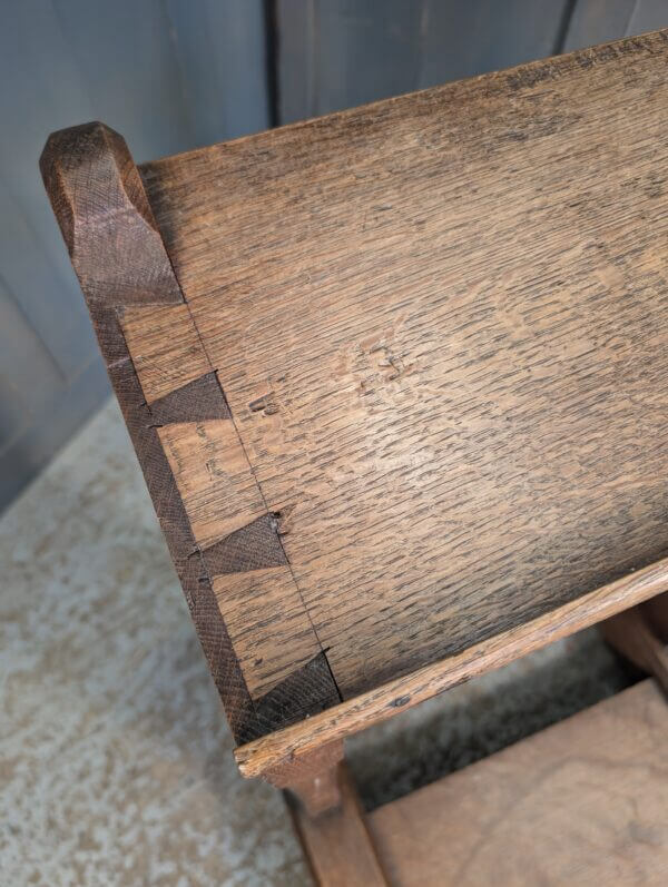 Very Solid Oak Dovetailed Antique Prie Dieu Prayer Desk in the Style of Pew