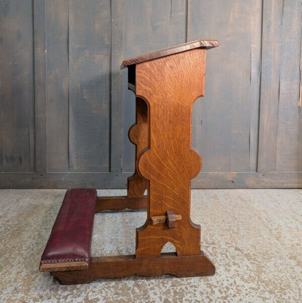 1930's Vintage Oak Gothic Prayer Desk Prie Dieu from Oxford Oratory