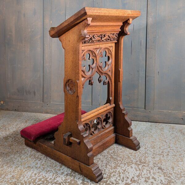 Very Attractive Antique Oak Gothic Prie Dieu Prayer Desk from St Veronica Rossendale