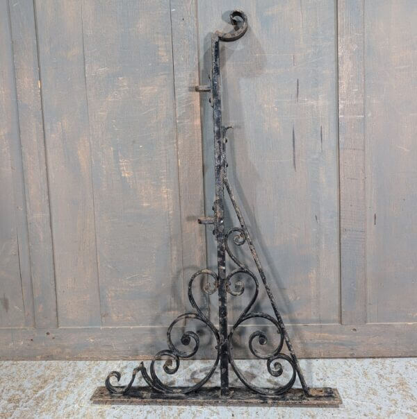 Large Antique Iron Hanging Bracket for Banners Flags Hanging Flowers