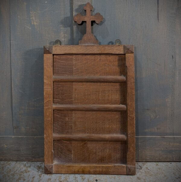 Attractive Solid Oak Antique Smaller Size Four Hymn Hymn Board with Cross