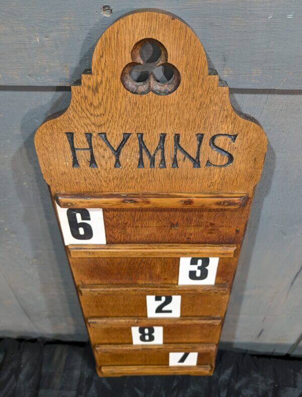 Antique Oak Five Hymn Hymn Board with Carved 'Hymns' & Trefoil