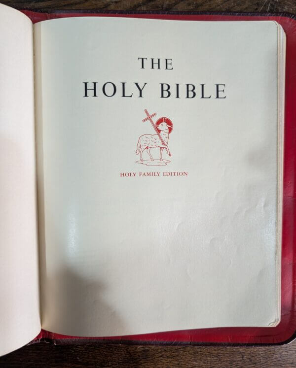 1971 The Holy Family Bible Published in the USA in Leather Gold Edged & in Colour