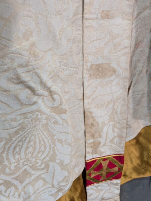 Hayes & Finch Vintage Ivory Silk with Red Orphrey Chasuble & Stole