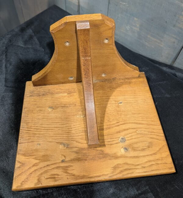 Oak Shaped Church Wall Bracket Shelf for Medium Size Statue or Plant Pot