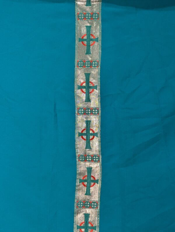 Large Green Modern Chasuble with Gold Broad Be-Crossed Orphrey Front & Back