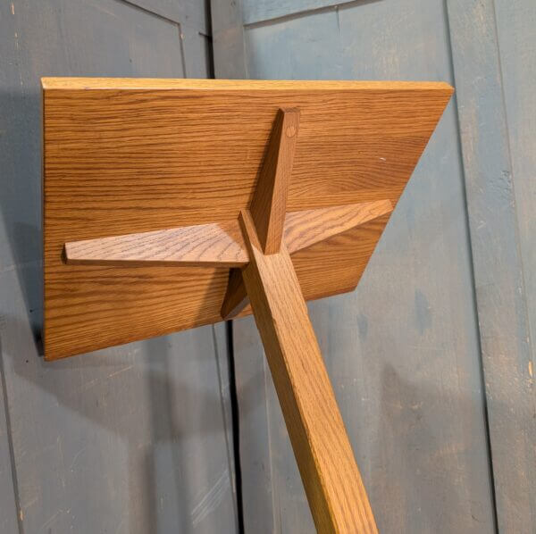 Modern Well Made Solid Oak Adjustable Church Lectern Reading Stand