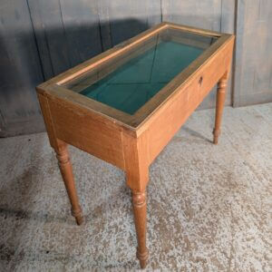 Classic Glazed Lid Oak Body Book Display Cabinet