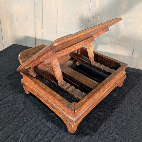 Excellent Quality Antique Oak Adjustable Missal Table Book Stand