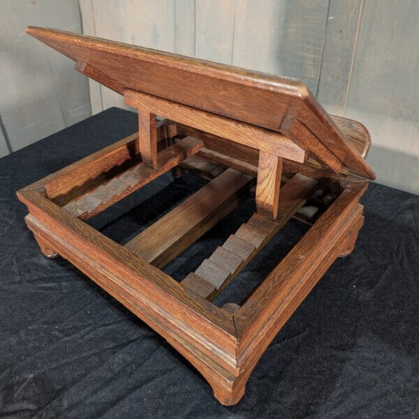 Excellent Quality Antique Oak Adjustable Missal Table Book Stand