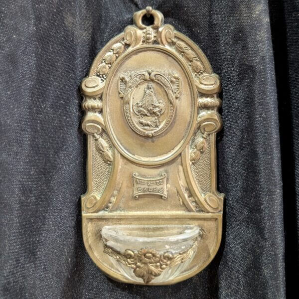 Cheap Pressed Metal Spanish Holy Water Stoop Piscina dedicated to Our Lady of Sales (Valencia)