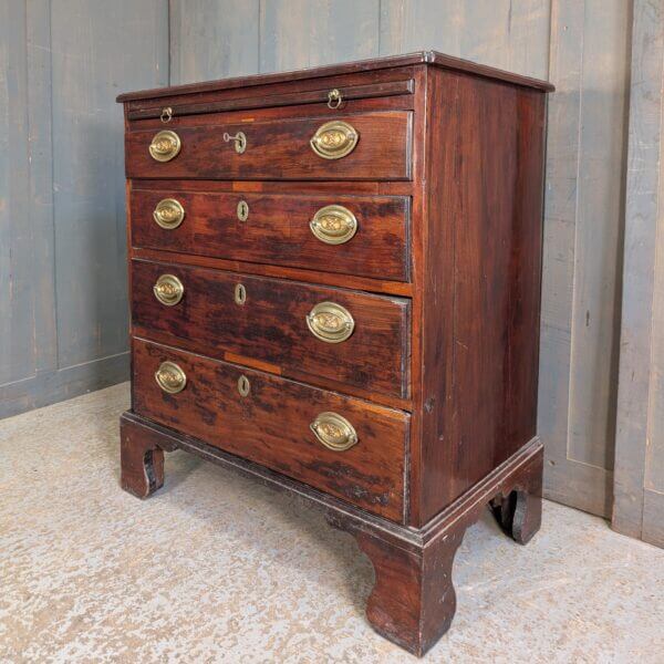 Georgian Mahogany Chest of Drawers with Rare 'Brushing Slide'
