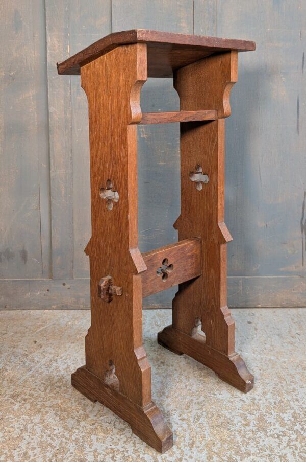 Small & Compact Simple Gothic Oak Prayer Desk with Quatrefoils