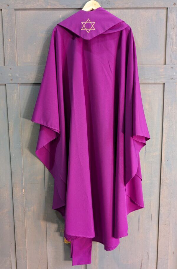 Modern Purple American 'Beau Veste' Chasuble with be-crossed Stole