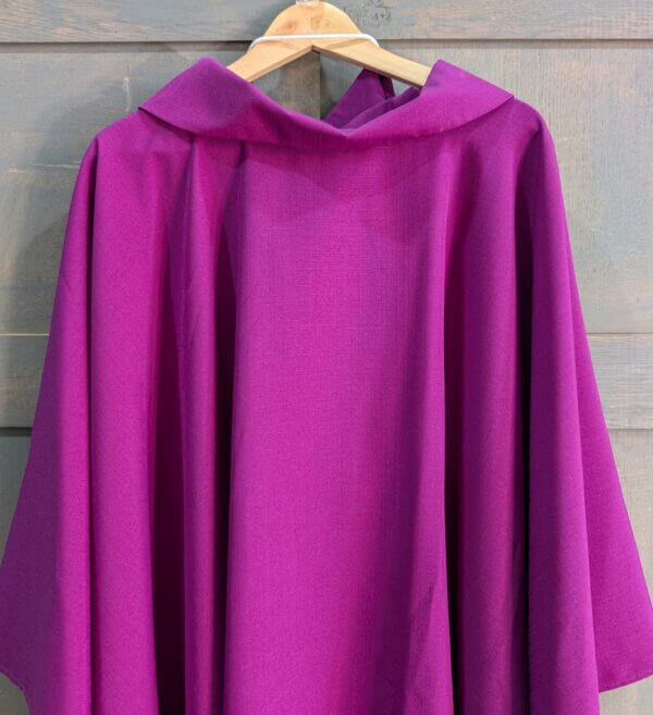 Modern Purple American 'Beau Veste' Chasuble with be-crossed Stole