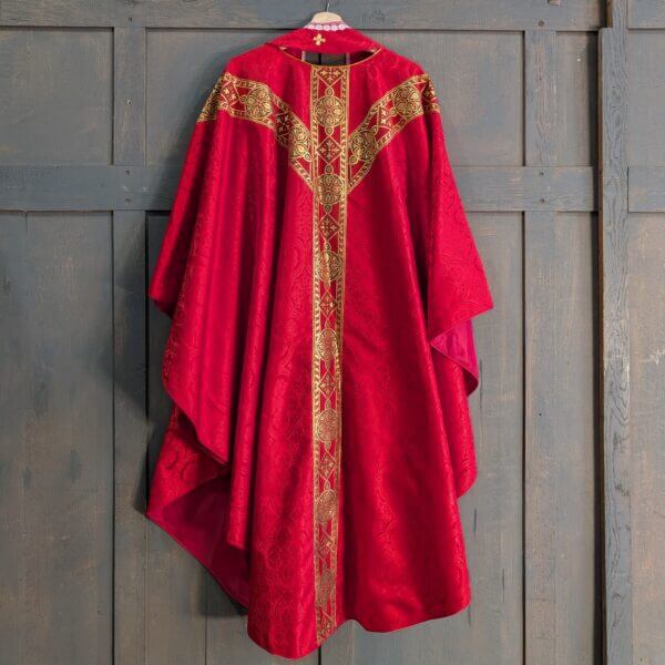 Modern Red & Gold Chasuble & Stole As New