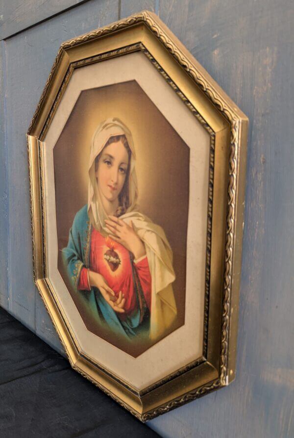 Italian Octagonal Gold Framed Colour Print of the Immaculate Heart of Mary