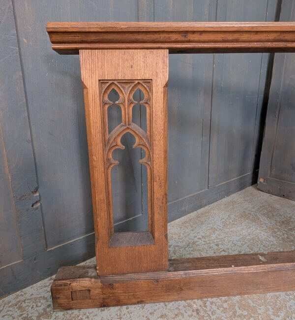 Double Sided Vintage Gothic Oak Short Rails Railings
