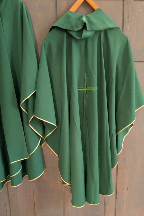 Green Matching Italian Albs Chasubles Choir Robes with Stoles
