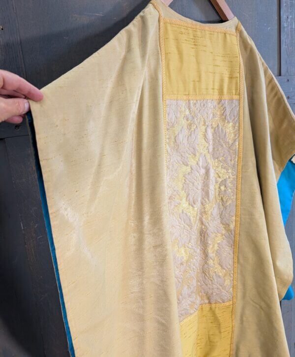 Yellow & Gold Silk Contemporary Chasuble with Blue Lining