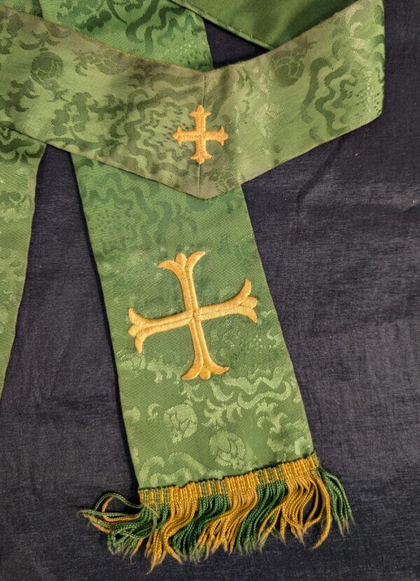 Lined Green Damask Silk Stole with Bottony Cross in Gold Coloured Thread