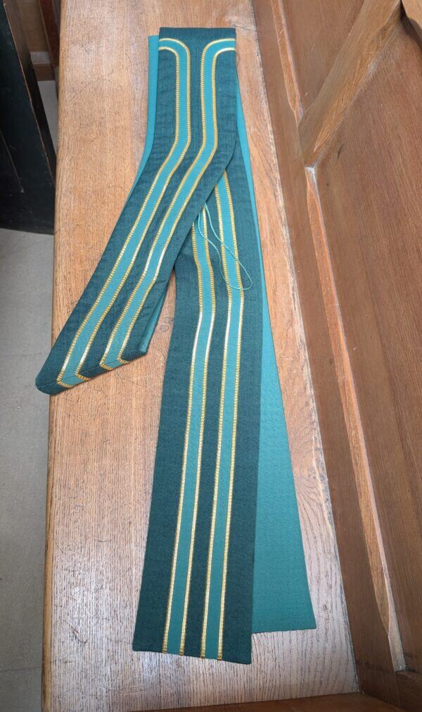 Interesting North American Late 20th Century Green Chasuble with Stole - Image 7