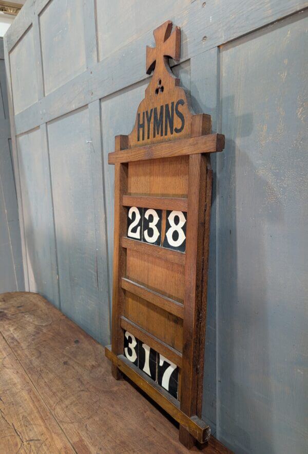 1900's Norwich Gothic Five Hymn Hymnboard with Carved Cross