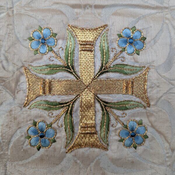 Burse and Veil With Beautiful Crosses And Forget-Me-Nots for Spares